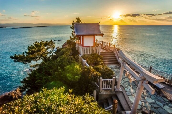 Watatsumi Shrine.